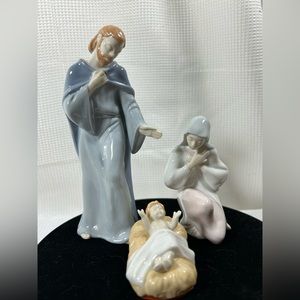 Vintage Avon, Bethlehem, nativity three-piece
